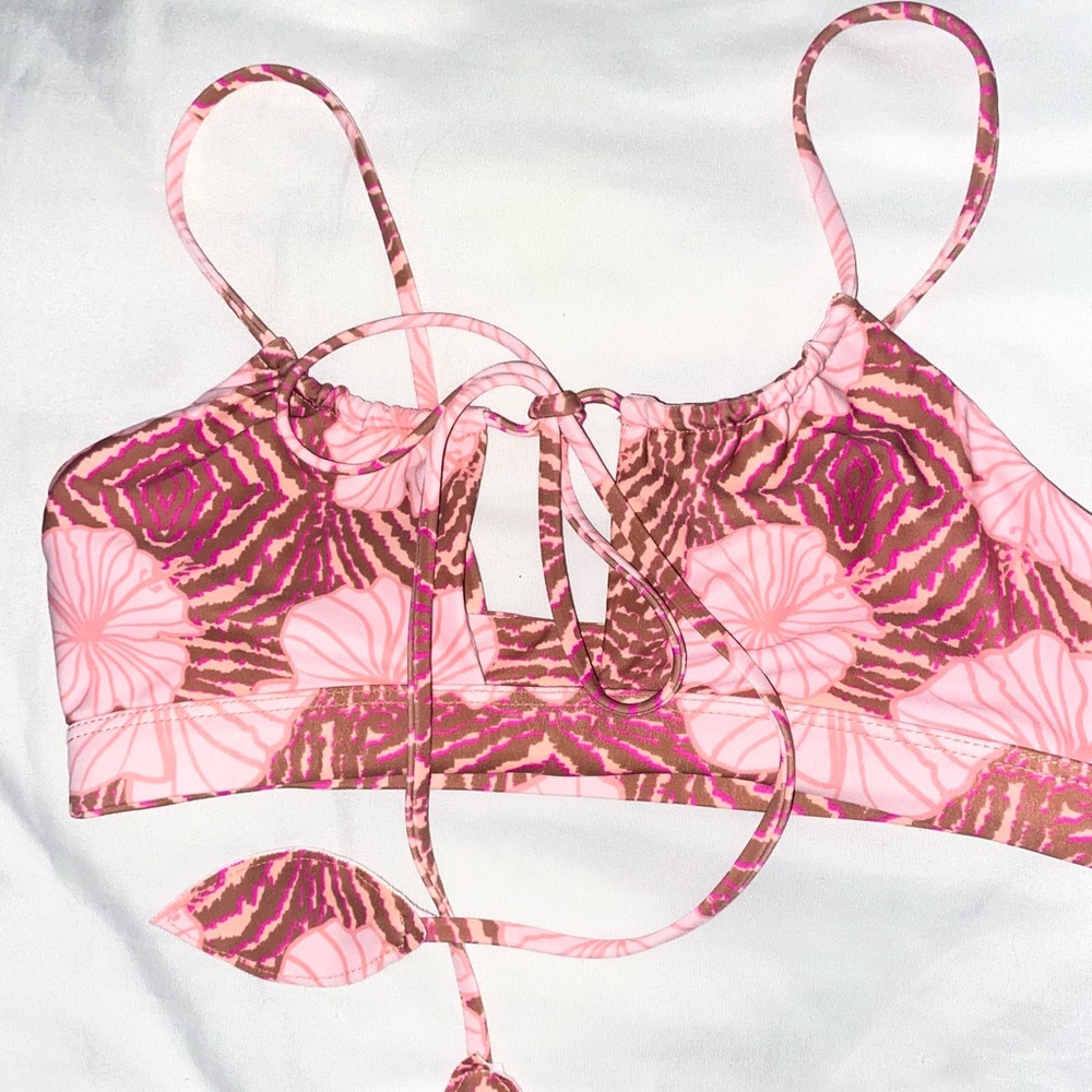 BENOA swim wild thing - pending